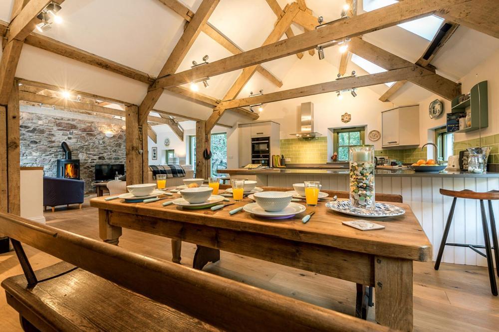 Sloop Inn Cottage Haverfordwest Bagian luar foto